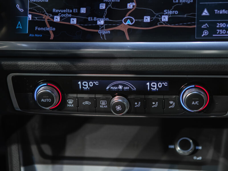 Audi Q3 35 TDI S-Black-Line Tronic