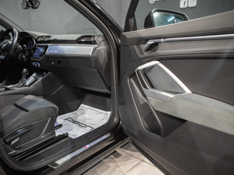 Audi Q3 35 TDI S-Black-Line Tronic