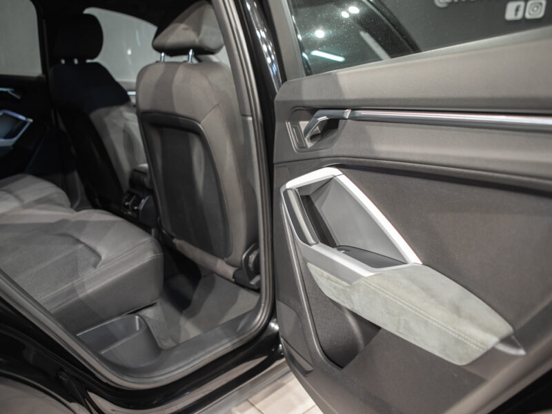 Audi Q3 35 TDI S-Black-Line Tronic