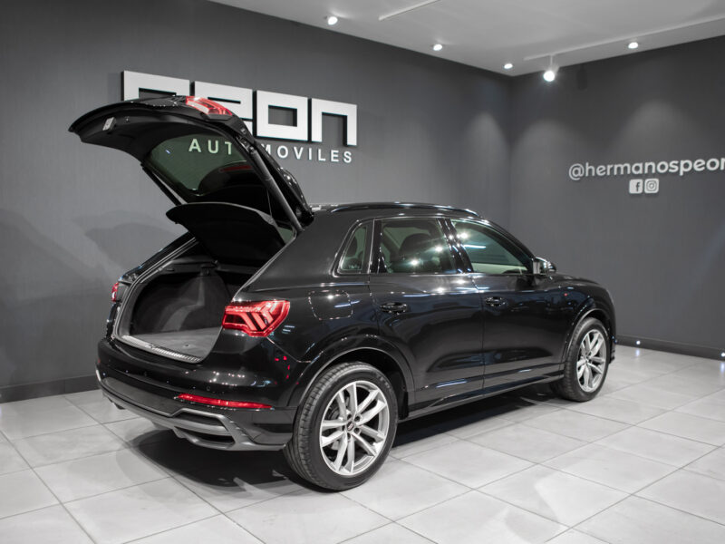 Audi Q3 35 TDI S-Black-Line Tronic