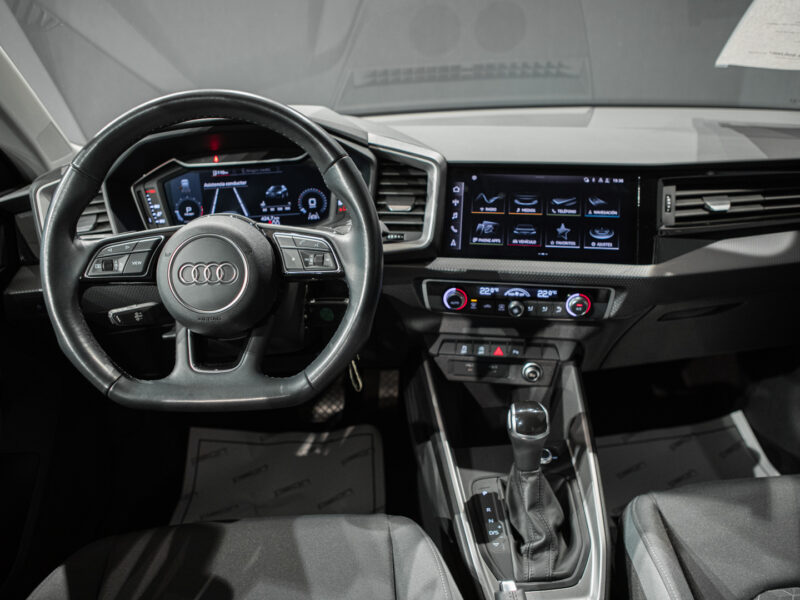 Audi A1 SB 30 TFSI S-Tronic S-Line