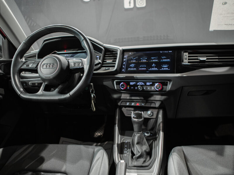 Audi A1 SB 30 TFSI S-Tronic S-Line