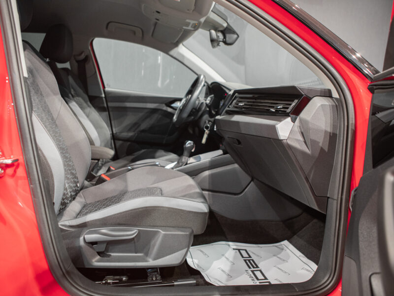 Audi A1 SB 30 TFSI S-Tronic S-Line