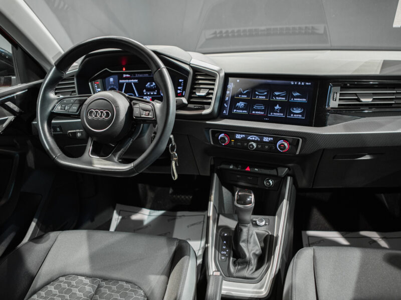 Audi A1 SB 30 TFSI S-Tronic S-Line