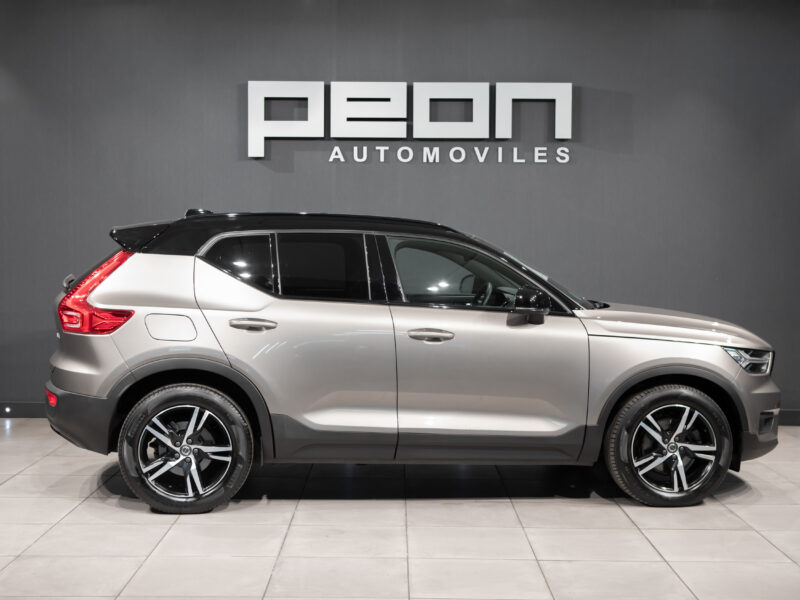 Volvo XC40 2.0 B4 AWD R-Design