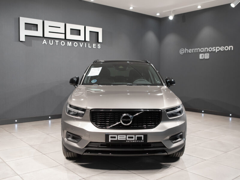 Volvo XC40 2.0 B4 AWD R-Design