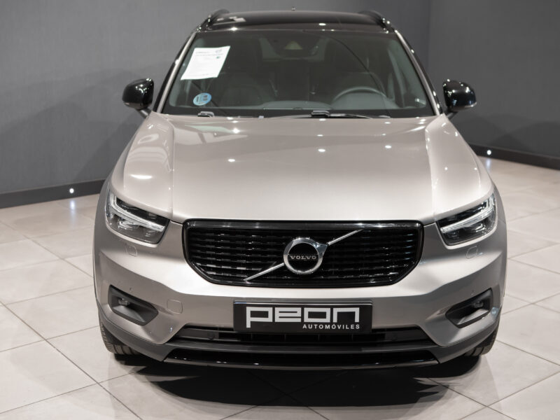 Volvo XC40 2.0 B4 AWD R-Design