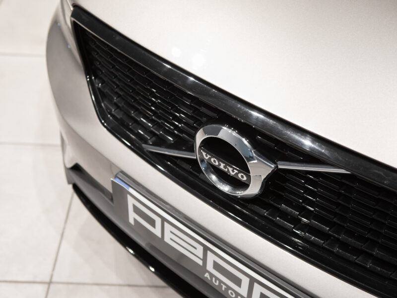 Volvo XC40 2.0 B4 AWD R-Design