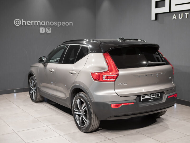 Volvo XC40 2.0 B4 AWD R-Design