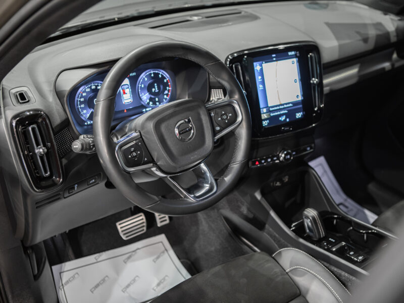 Volvo XC40 2.0 B4 AWD R-Design