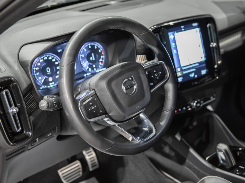 Volvo XC40 2.0 B4 AWD R-Design