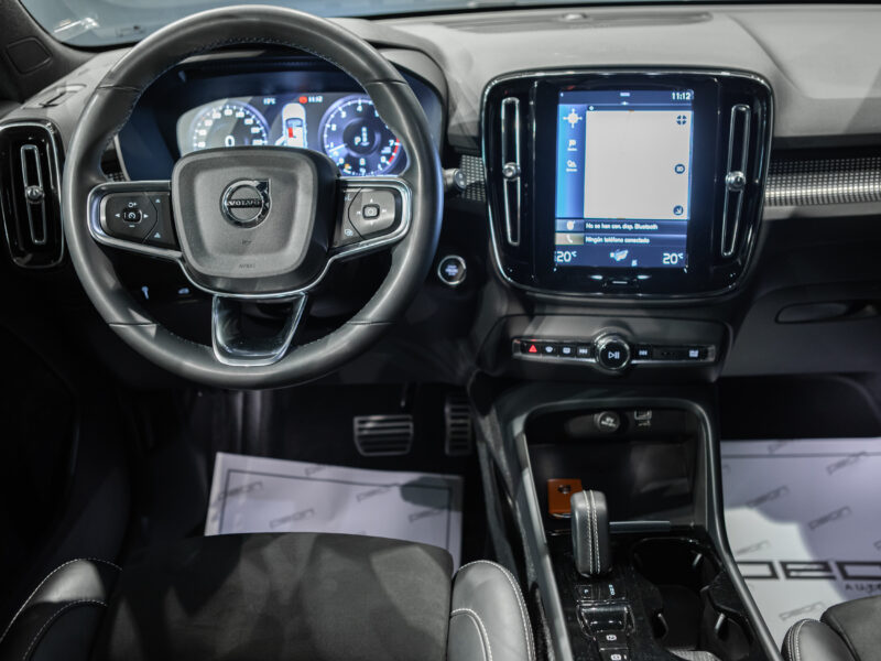 Volvo XC40 2.0 B4 AWD R-Design