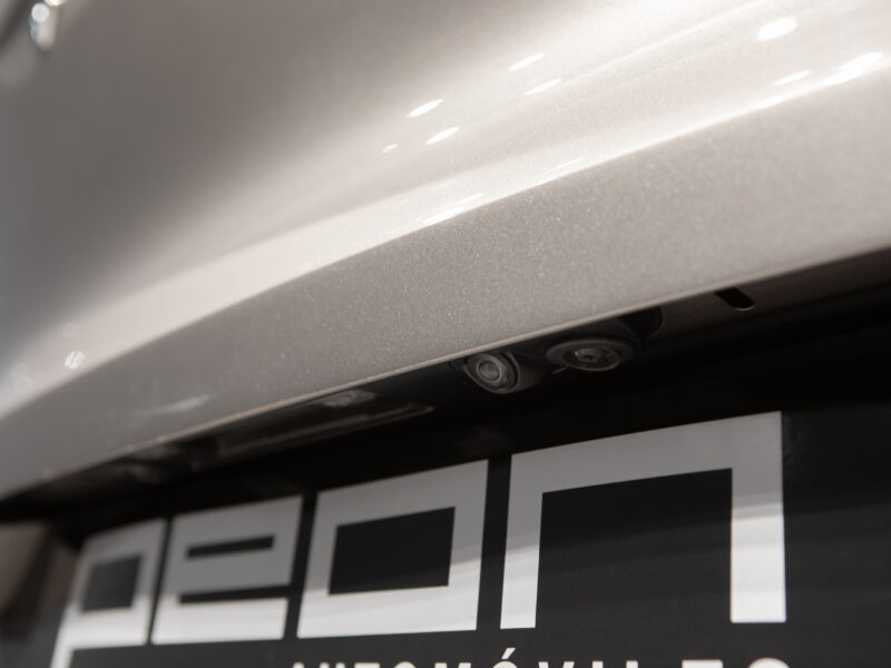 Volvo XC40 2.0 B4 AWD R-Design