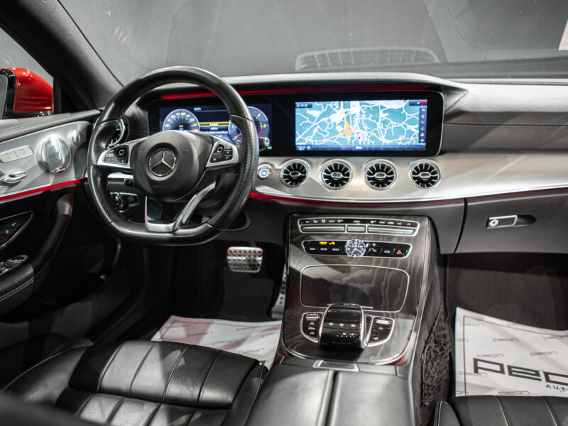 Mercedes-Benz E Coupé 220d AMG