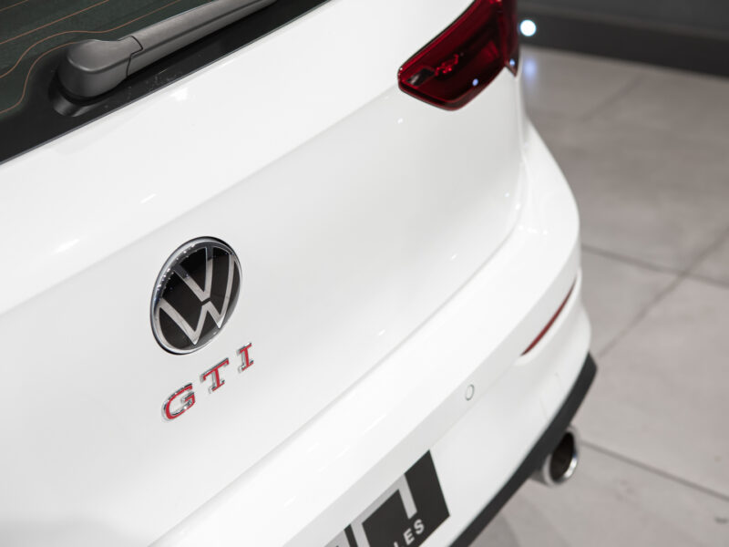 Volkswagen Golf 8 GTI 5p