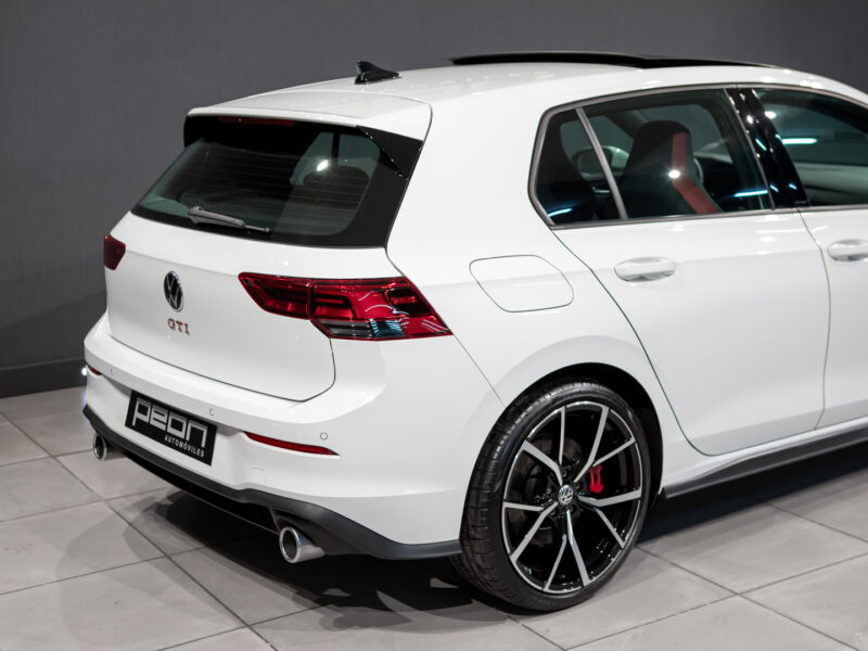Volkswagen Golf 8 GTI 5p