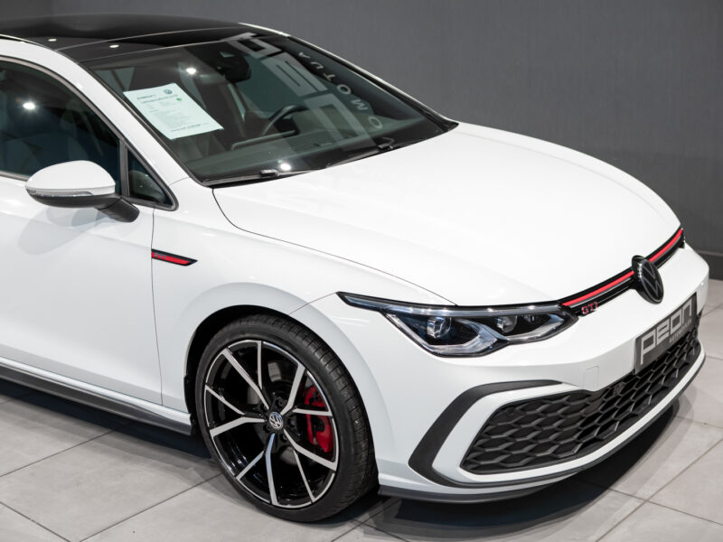 Volkswagen Golf 8 GTI 5p