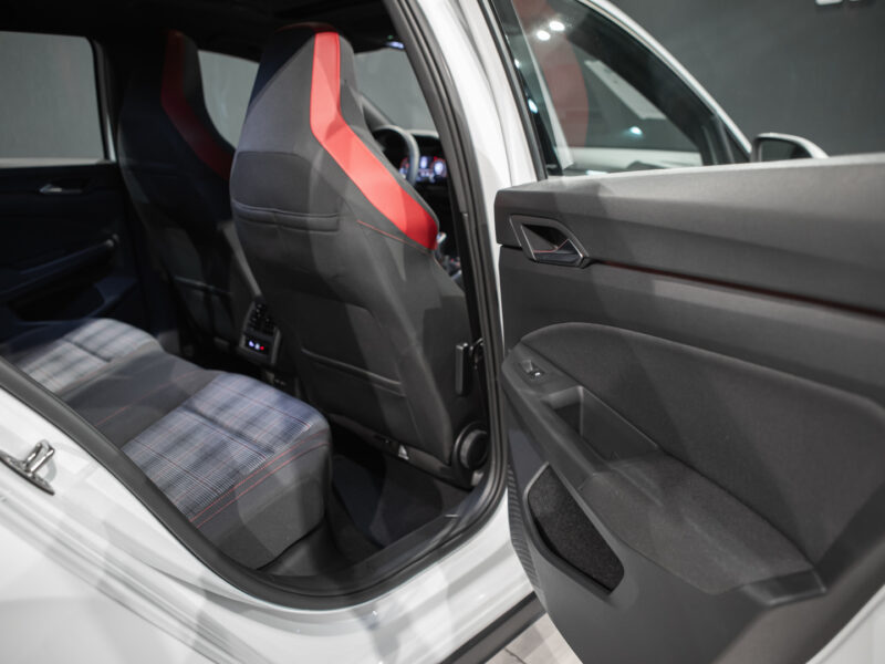 Volkswagen Golf 8 GTI 5p