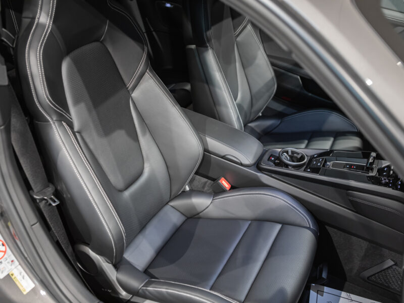 Porsche 911/992 Carrera GTS Coupé