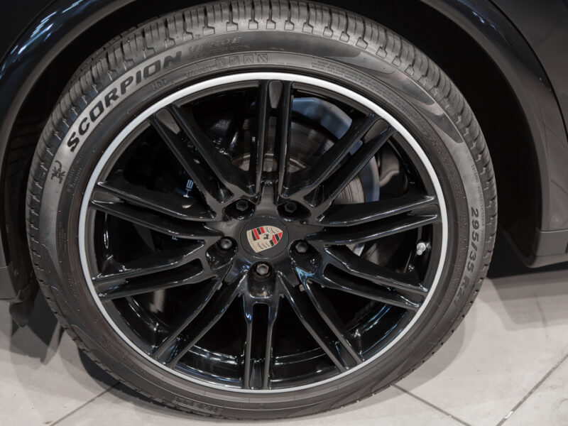 Porsche Cayenne Diesel Platinum Edition