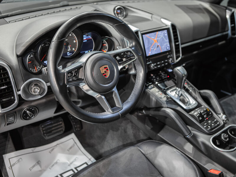 Porsche Cayenne Diesel Platinum Edition