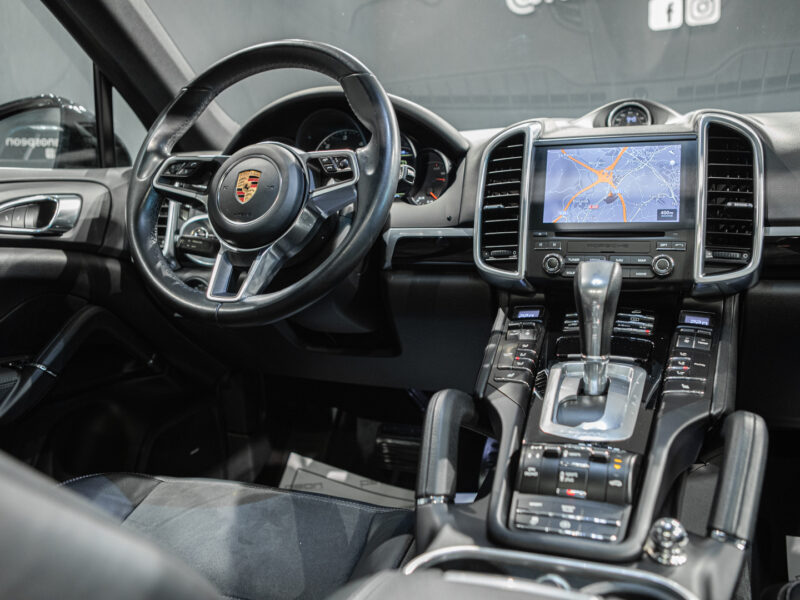 Porsche Cayenne Diesel Platinum Edition