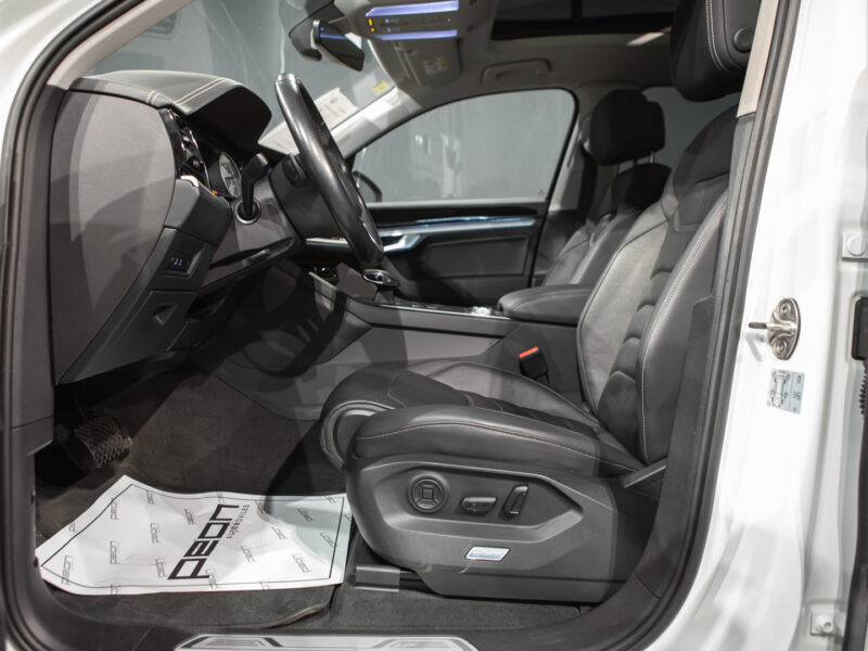 Volkswagen Touareg 3.0 TDI 4Motion