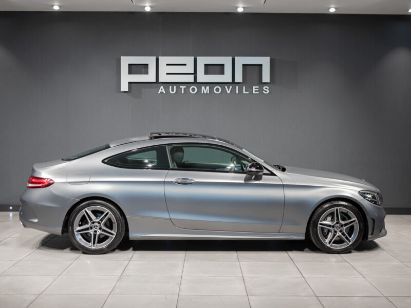 Mercedes-Benz C Coupé 200 9G AMG