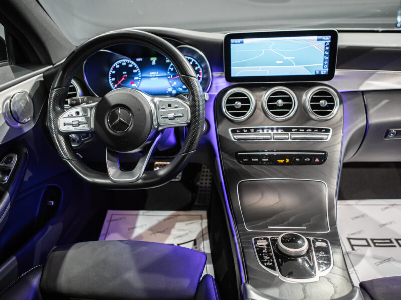 Mercedes-Benz C Coupé 200 9G AMG