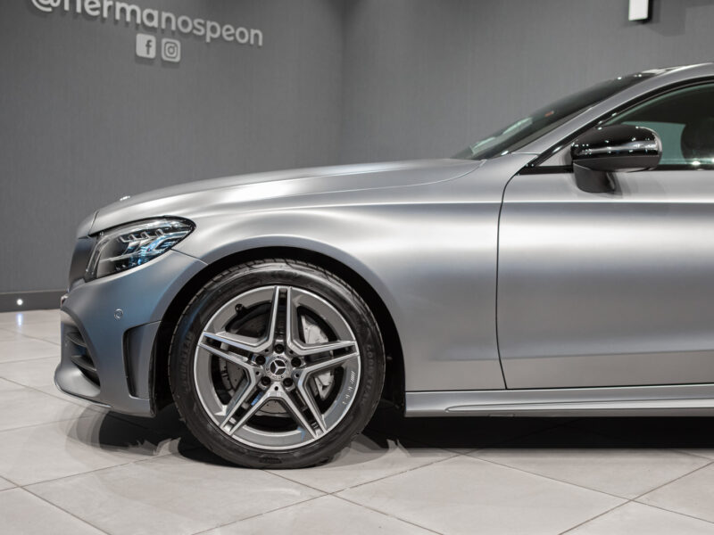 Mercedes-Benz C Coupé 200 9G AMG