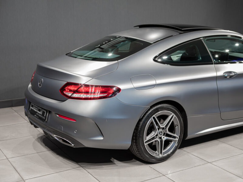 Mercedes-Benz C Coupé 200 9G AMG