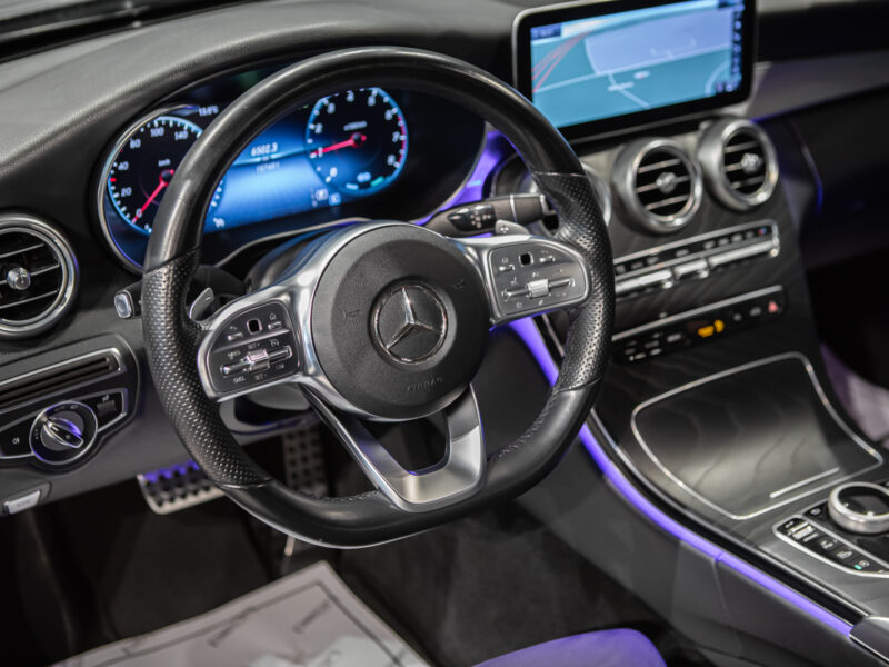 Mercedes-Benz C Coupé 200 9G AMG