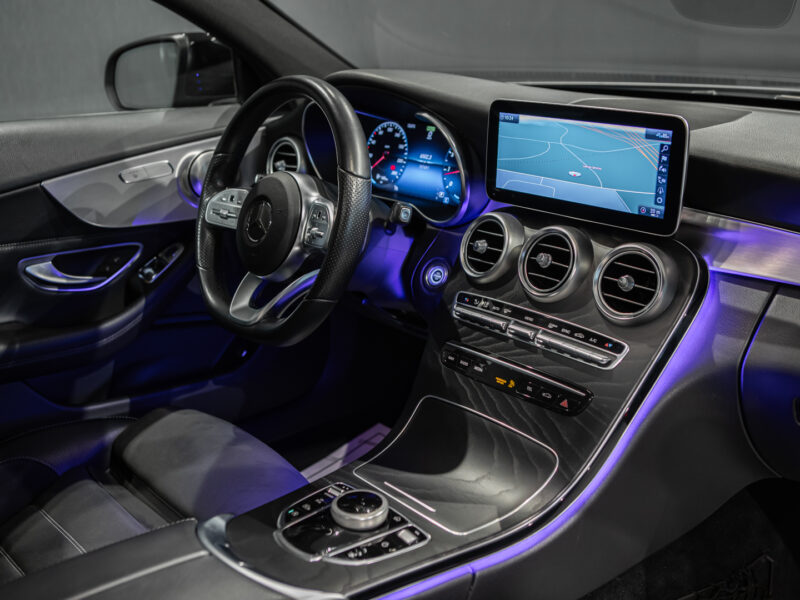 Mercedes-Benz C Coupé 200 9G AMG