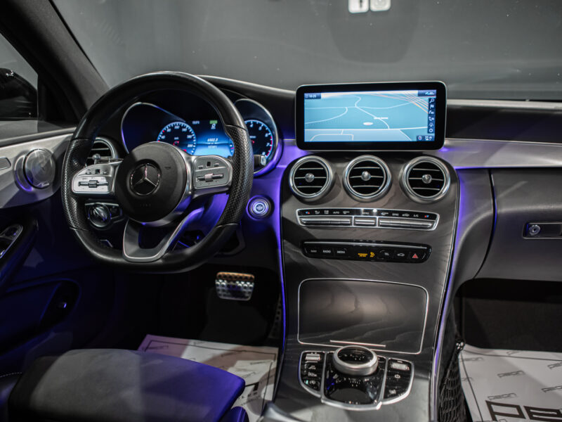 Mercedes-Benz C Coupé 200 9G AMG