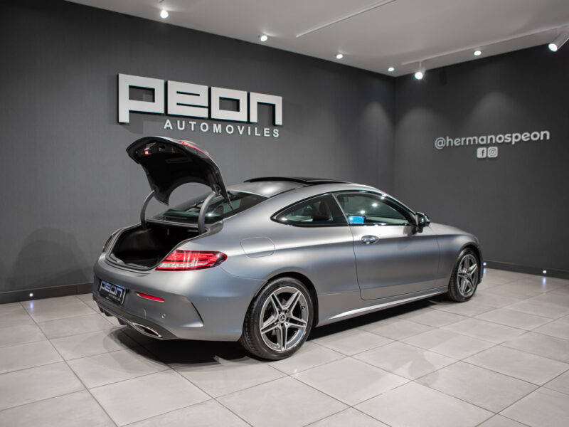 Mercedes-Benz C Coupé 200 9G AMG