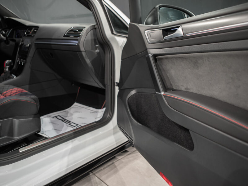 Volkswagen Golf GTI TCR 5p