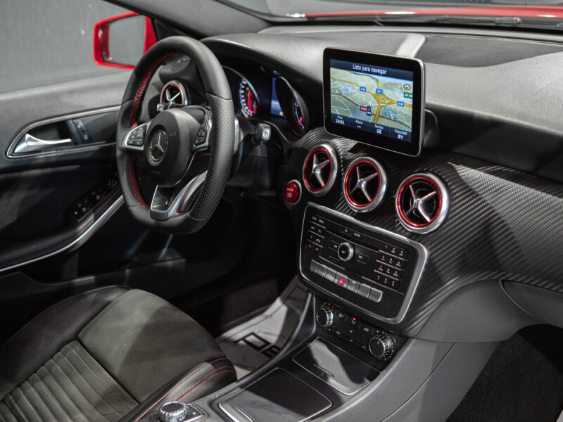 Mercedes-Benz A 200d 7G AMG