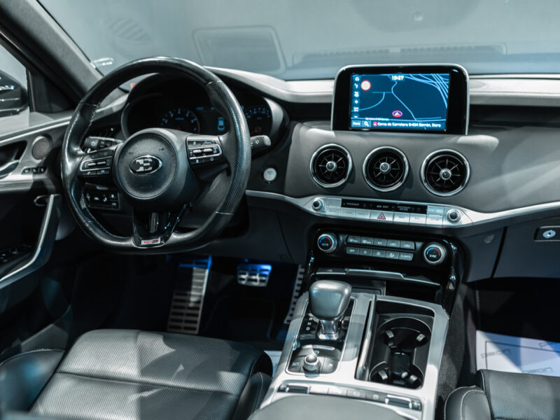 KIA Stinger 2.0 TGDI GT Line