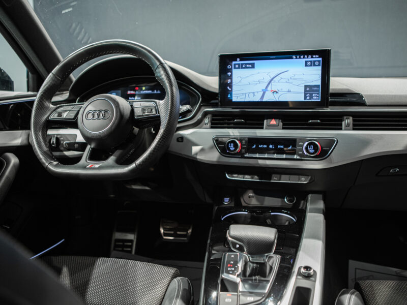 Audi A4 Avant 35 TDI Black Line S-T