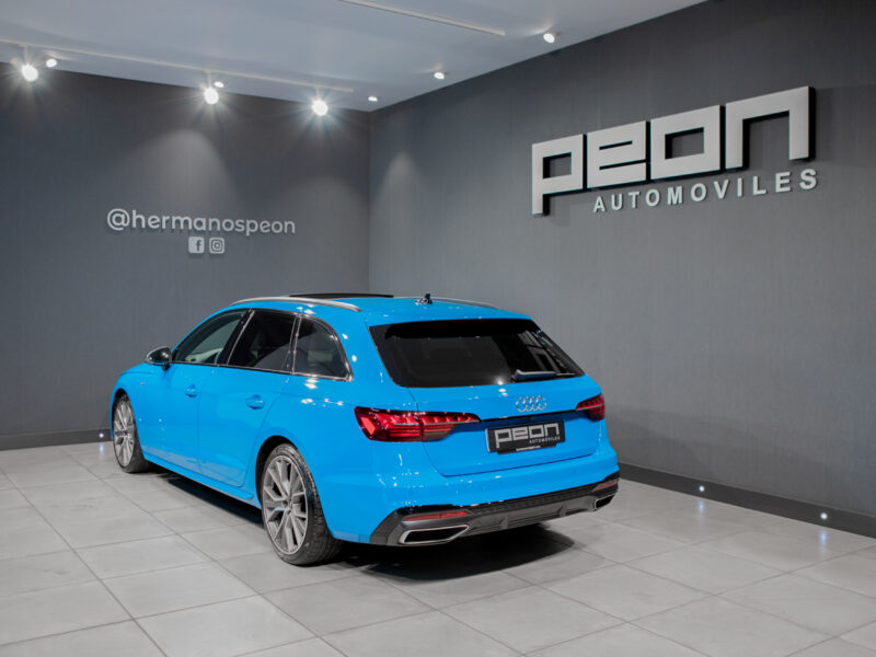 Audi A4 Avant 35 TDI Black Line S-T