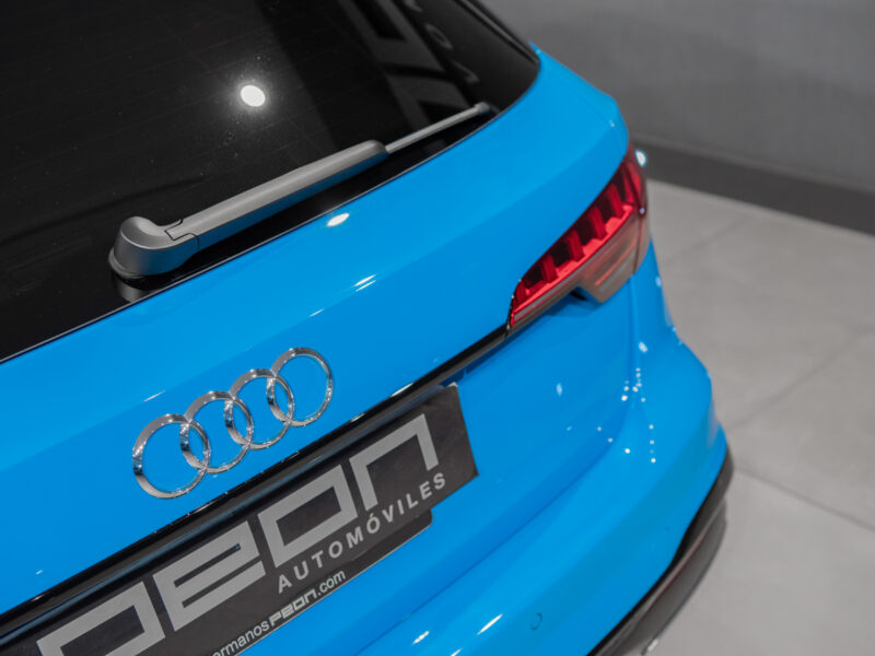 Audi A4 Avant 35 TDI Black Line S-T