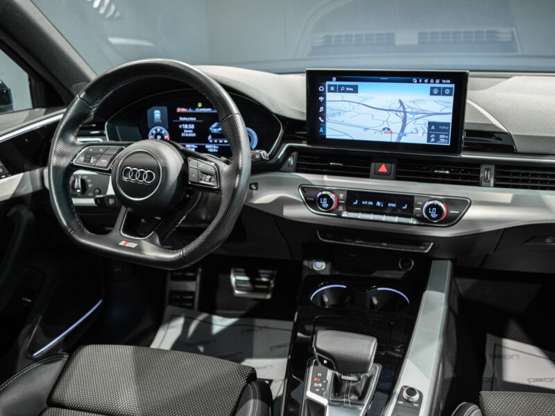 Audi A4 Avant 35 TDI Black Line S-T