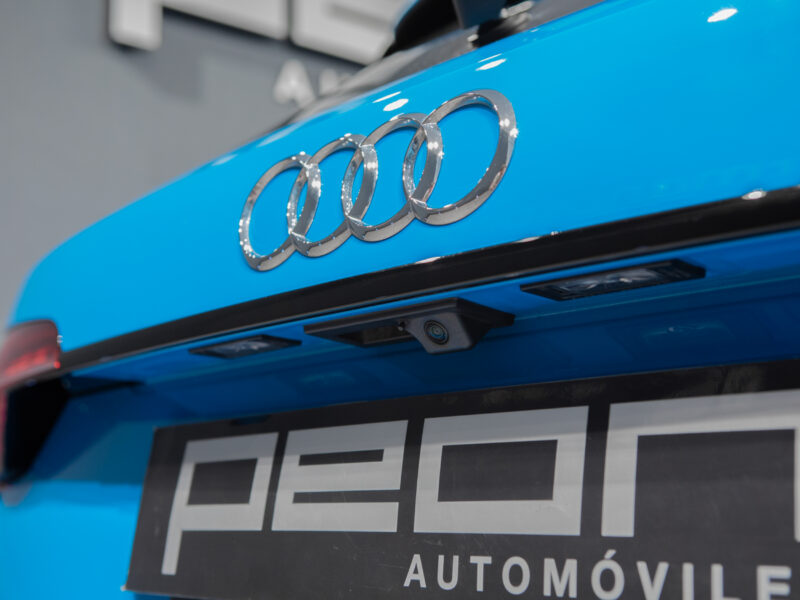 Audi A4 Avant 35 TDI Black Line S-T