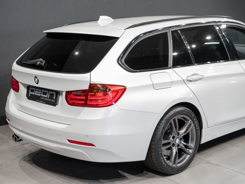 BMW 330dA Touring xDrive Sport