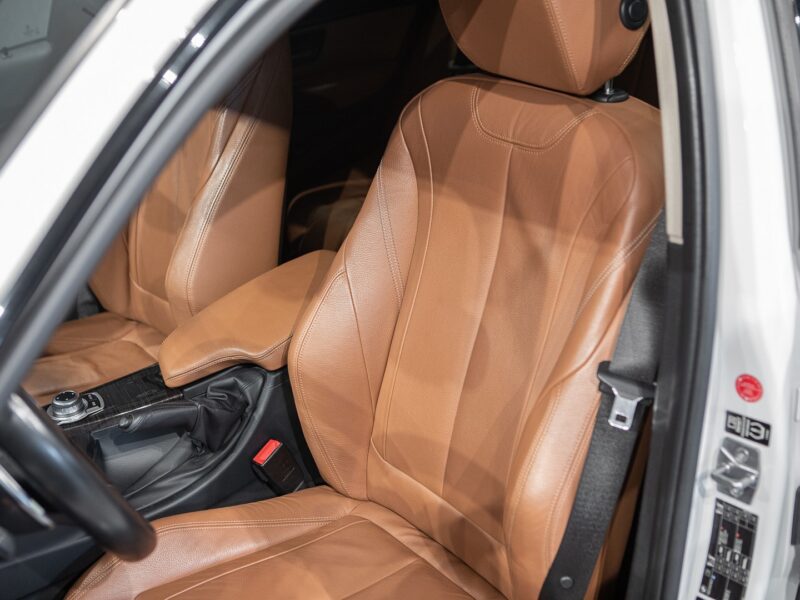 BMW 330dA Touring xDrive Sport