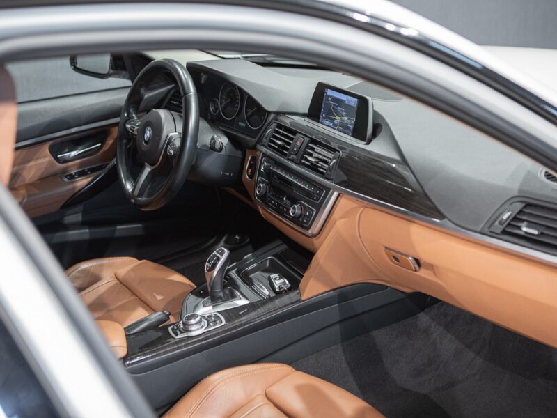 BMW 330dA Touring xDrive Sport