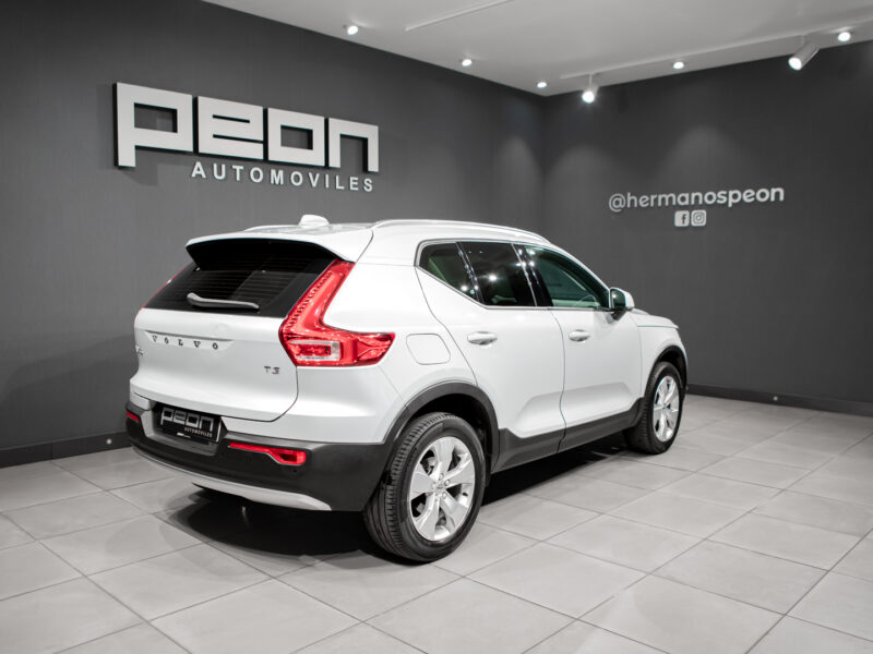 Volvo XC40 1.5 T3 Momentum Auto