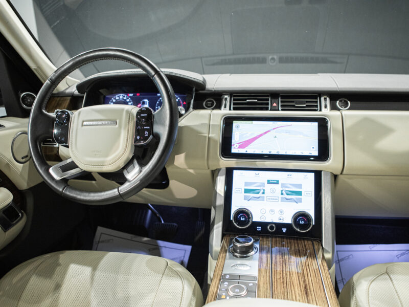 Range Rover 4.4 SDV8 Autobiography