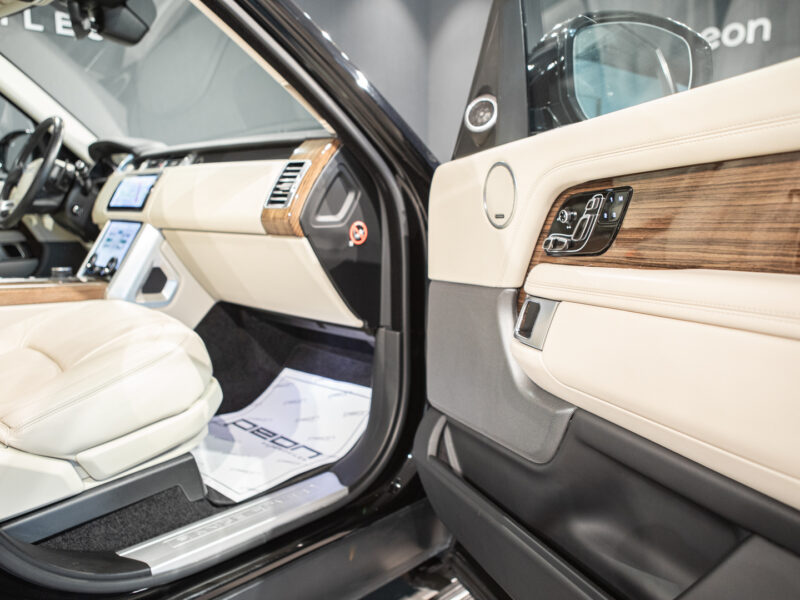 Range Rover 4.4 SDV8 Autobiography