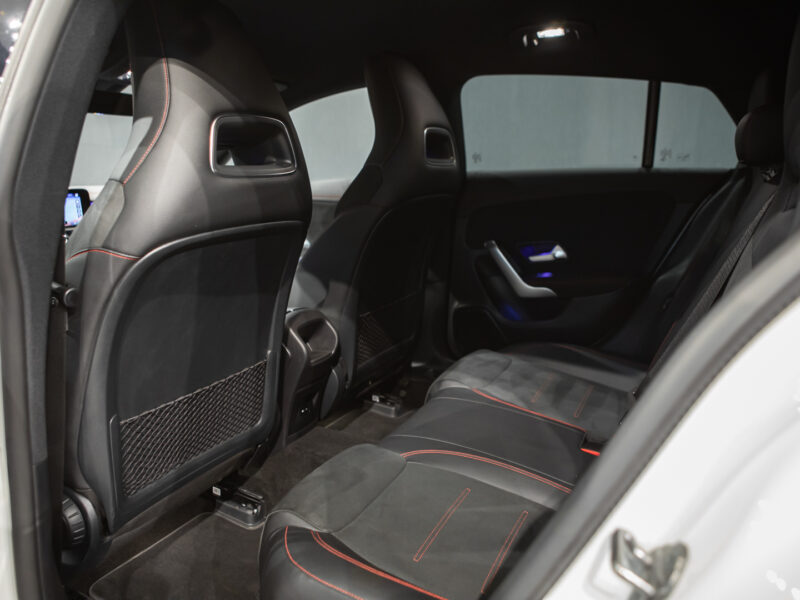 Mercedes-Benz CLA Shooting Brake 200 7G AMG